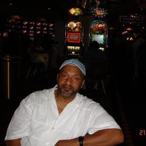 Meet your Posher, Leon